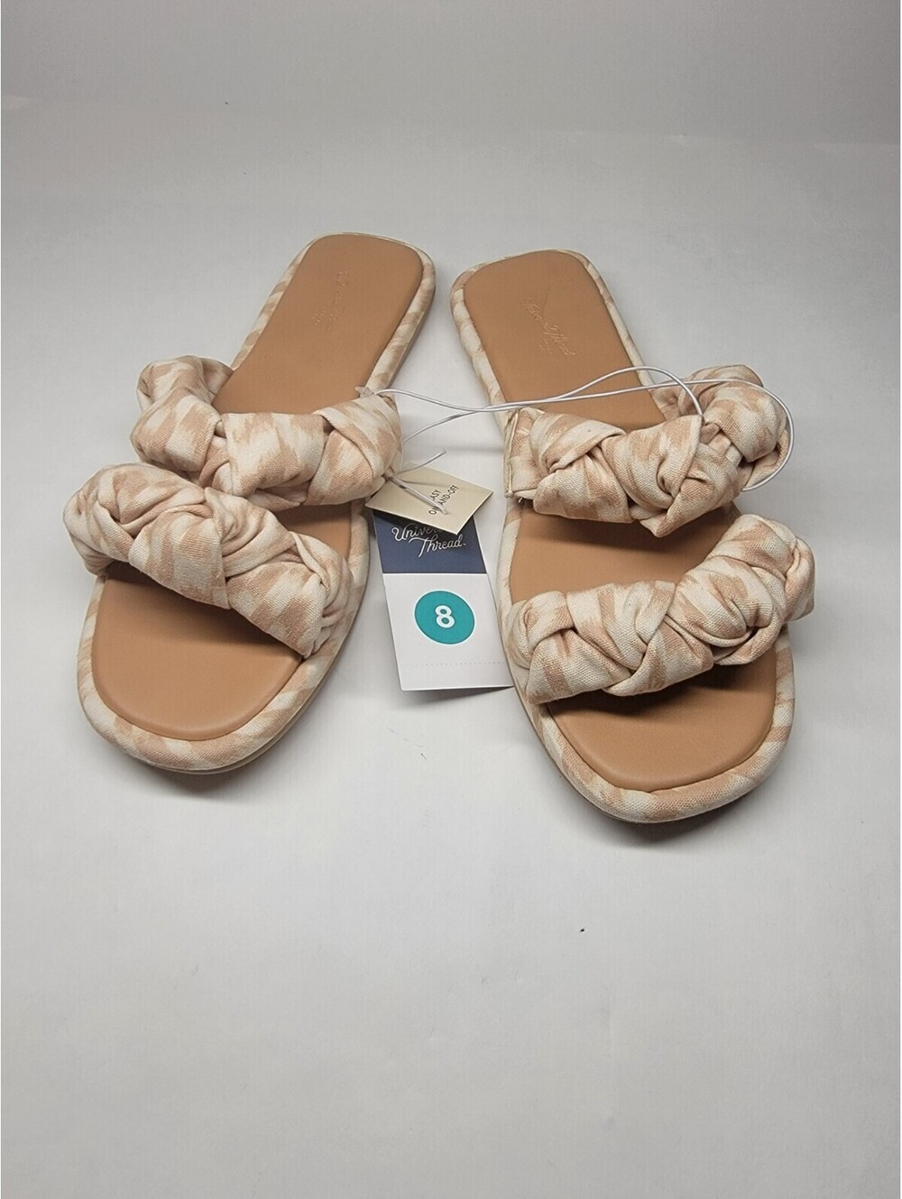 Universal Thread Women's Scrunchie Knotted Footbed Sandals tan size 8